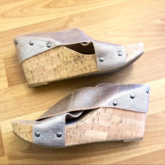 SOLD NWOT Lucky Brand Metallic Cork Wedges - Picture 5 of 8